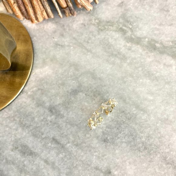 'Hearts Aligned' Hollow Cut Accent Zirconia Adjustable Gold Ring - Picture 5 of 7